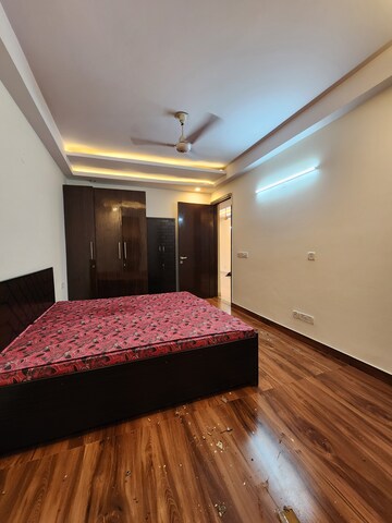 Furnished Amenities in 3 BHK Builder Floor at Chattarpur – for Rent