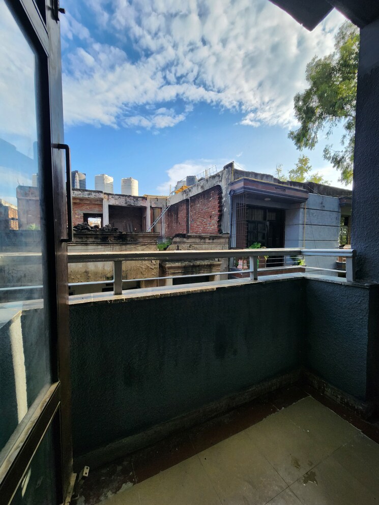 undefined, chattarpur 3 Bedroom 1200 Sq.Ft. Builder Floor In Chattarpur Delhi 9112443