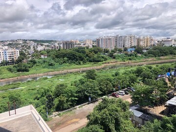 Plot Area in 2 BHK Apartment at Sun Planet, Anand Nagar – for Rent