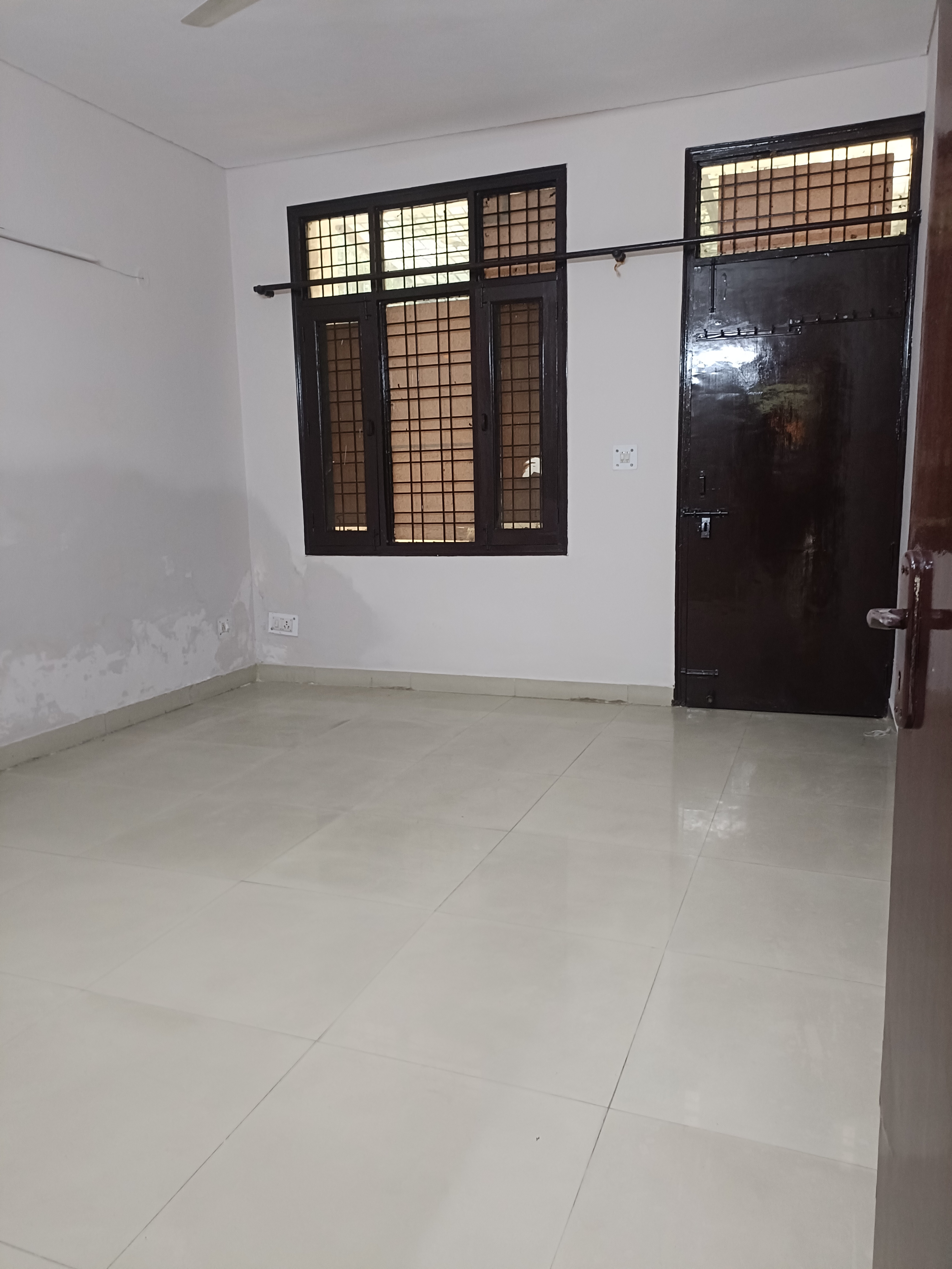 3 BHK Builder Floor For Rent in Sector 52