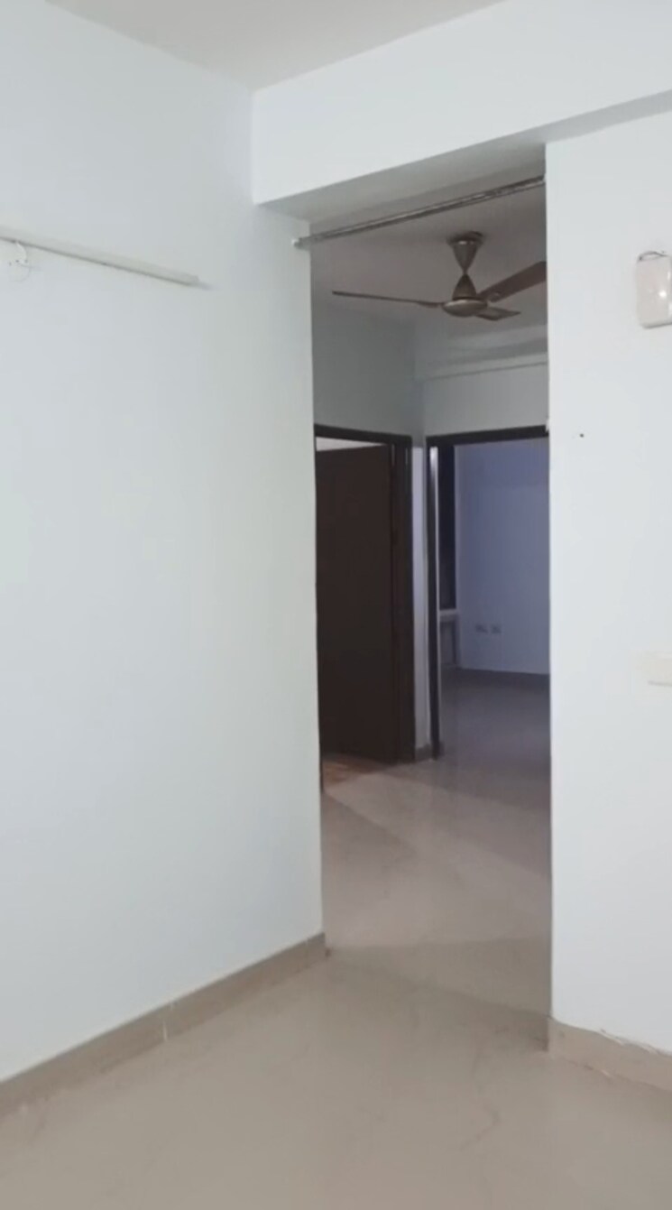 Room, srs-royal-hills 2 Bedroom 770 Sq.Ft. Apartment In Sector 87 Faridabad 9112483