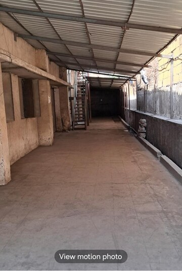 Parking in  Warehouse at Pawne – for Rent