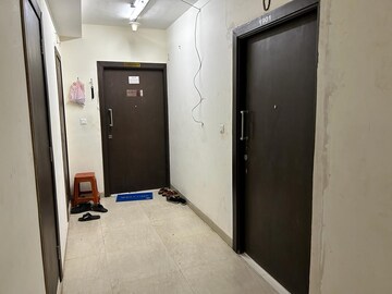 Room in 1 BHK Apartment at Monica Apartments Cuffe Parade, Cuffe Parade – for Rent
