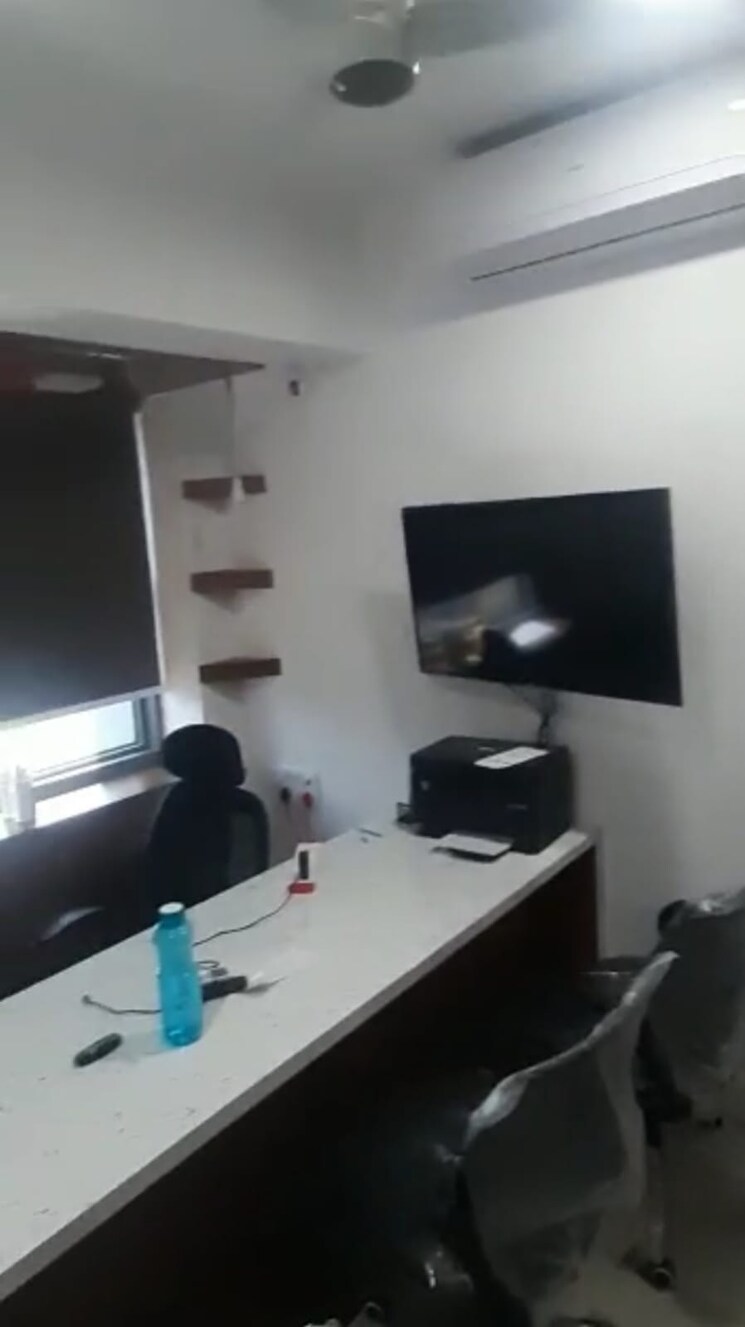 Team Area, science city Commercial Office Space 893 Sq.Ft. In Science City Ahmedabad 9112493