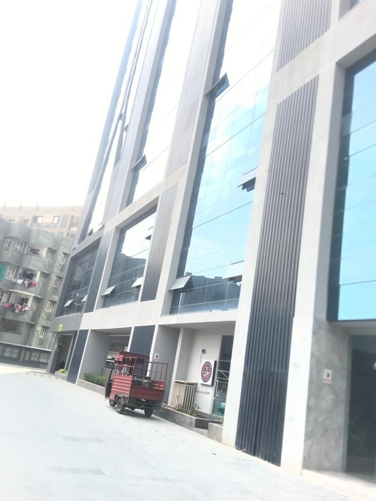 Exterior View, science city Commercial Office Space 893 Sq.Ft. In Science City Ahmedabad 9112493