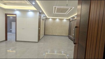 Room in 4 BHK Builder Floor at Neharpar – for Sale