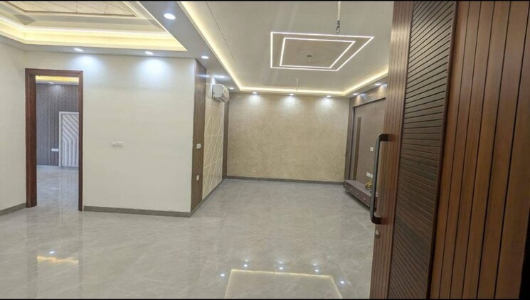 Room, neharpar 4 Bedroom 2400 Sq.Ft. Builder Floor In Neharpar Faridabad 9112113