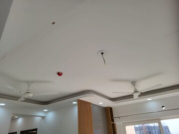 Furnished Amenities in 2.5 BHK Apartment at Habitech Greens, Tech Zone 4 Greater Noida – for Sale