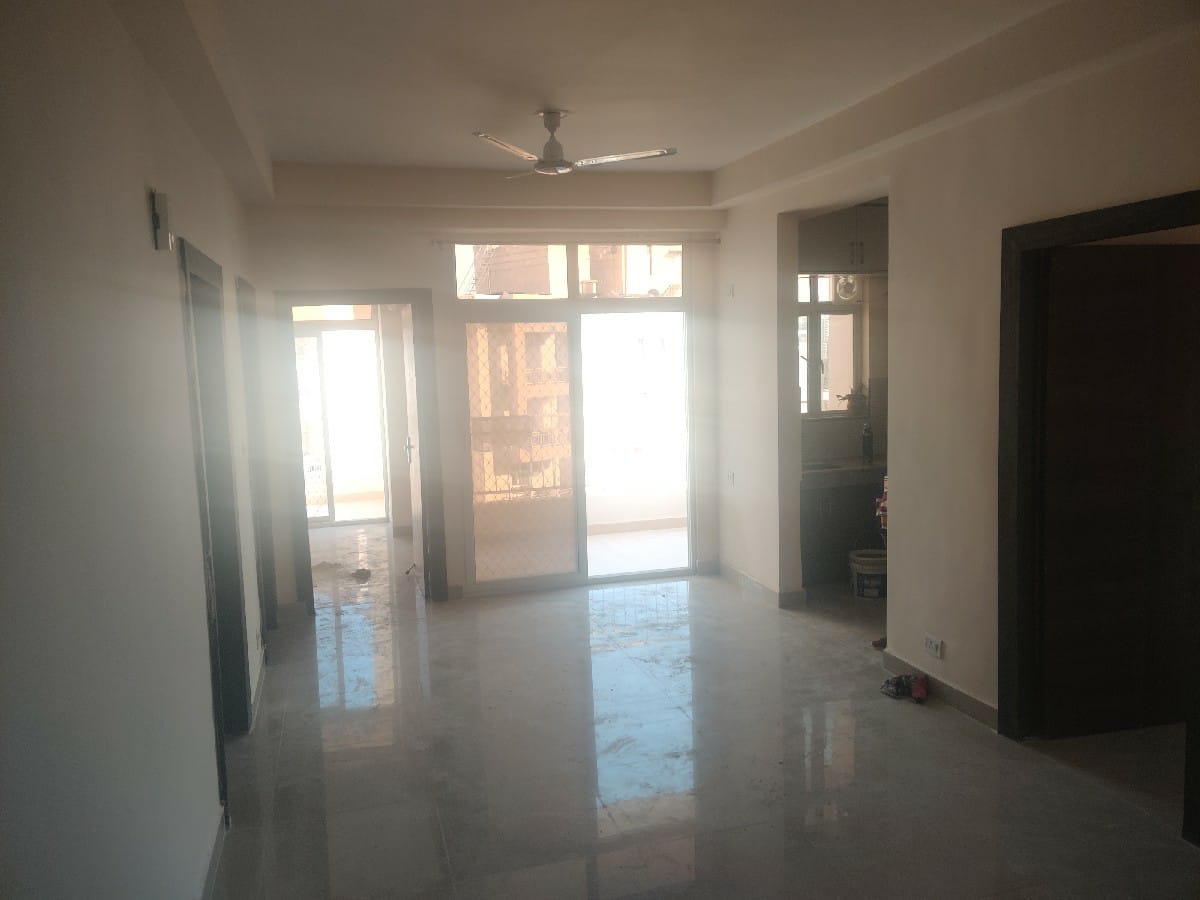 2 BHK + Pooja Room Apartment For Rent in Amrapali Golf Homes