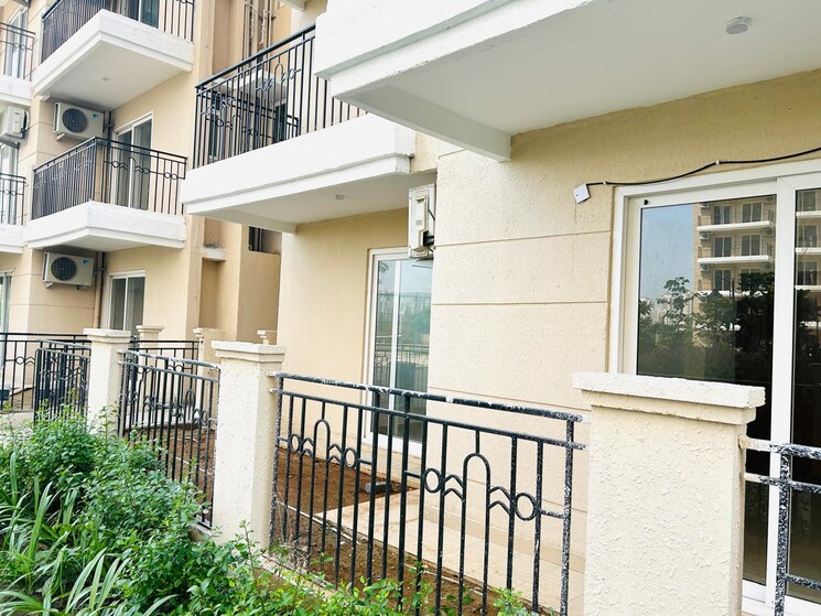 Exterior View, amrapali-golf-homes 2 Bedroom 835 Sq.Ft. Apartment In Sector 4 Greater Noida Greater Noida 9112534