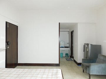 Bedroom in 1 RK Apartment at Summer Ville, Cumbala Hill – for Rent