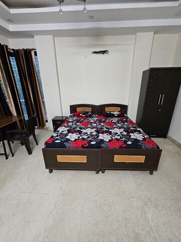 Bedroom in 2 BHK Builder Floor at Sector 56 – for Rent