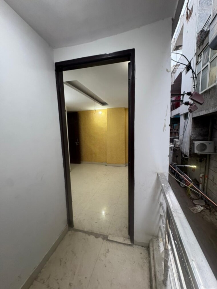 Room, rattan-apartment 3 Bedroom 950 Sq.Ft. Builder Floor In Khanpur Delhi 9112593