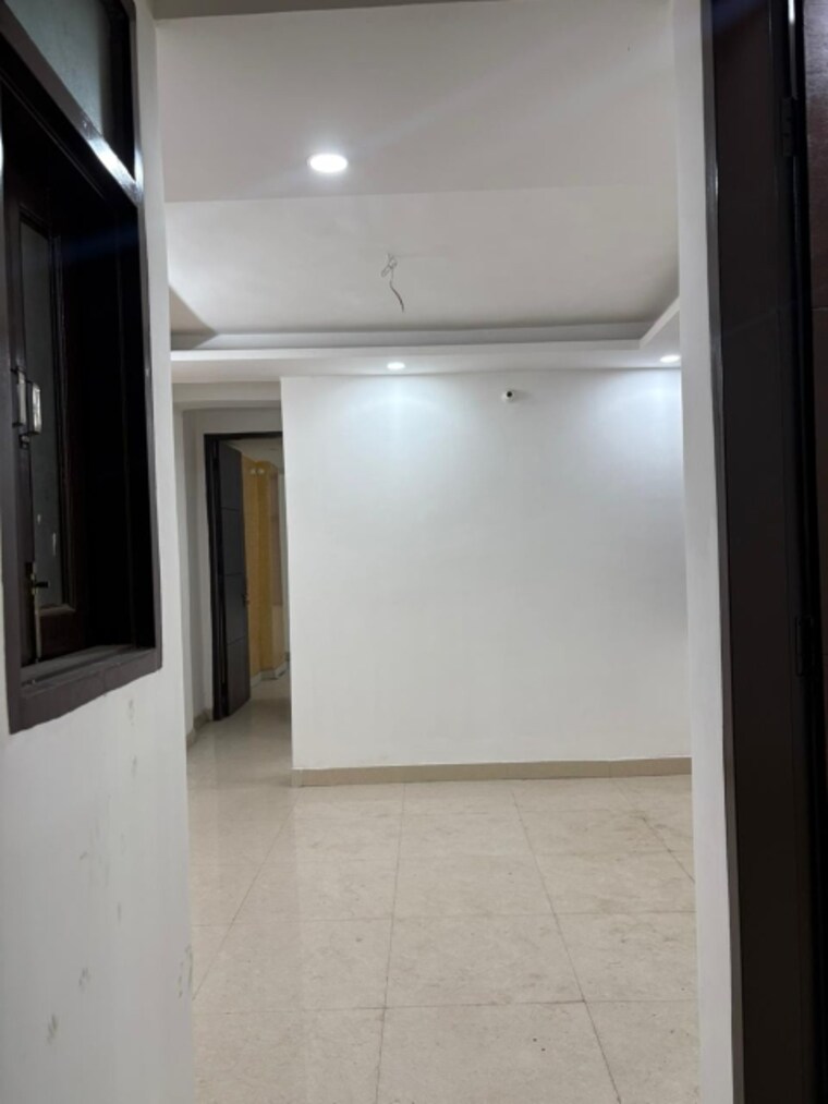 Room, rattan-apartment 3 Bedroom 950 Sq.Ft. Builder Floor In Khanpur Delhi 9112593