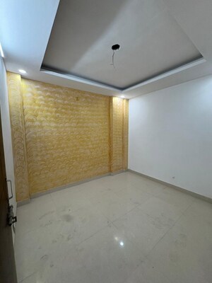 Room in 3 BHK Builder Floor at Rattan Apartment, Khanpur – for Sale