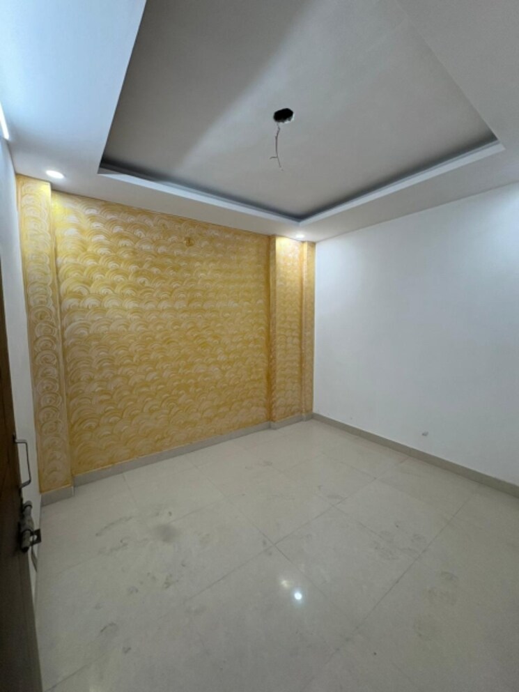 Room, rattan-apartment 3 Bedroom 950 Sq.Ft. Builder Floor In Khanpur Delhi 9112593