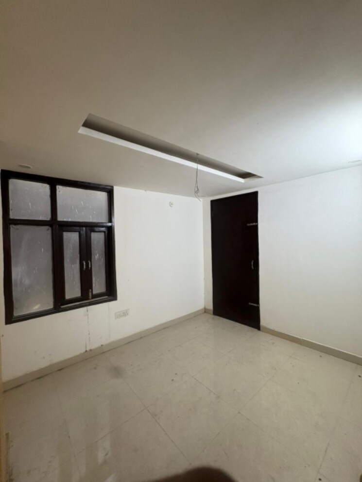 Room, rattan-apartment 3 Bedroom 950 Sq.Ft. Builder Floor In Khanpur Delhi 9112593