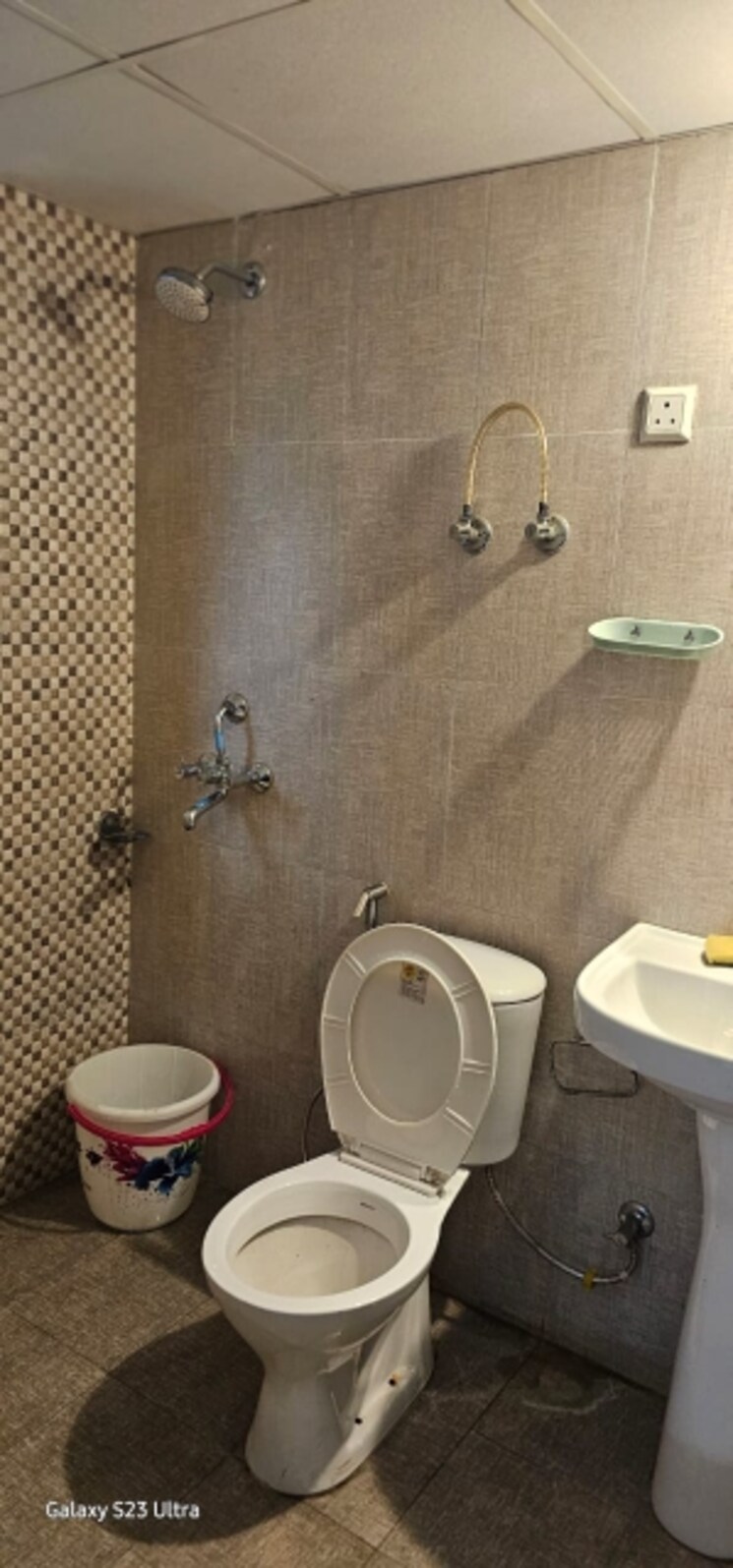Bathroom, aditya-urban-homes 2 Bedroom 840 Sq.Ft. Apartment In Shahpur Bamheta Ghaziabad 9112605