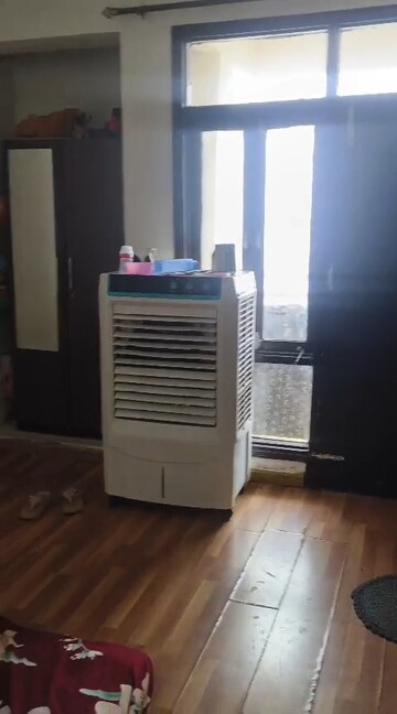 Room in 2 BHK Apartment at SRS Royal Hills, Sector 87 – for Rent