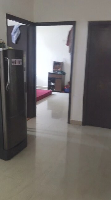 Room in 2 BHK Apartment at SRS Royal Hills, Sector 87 – for Rent