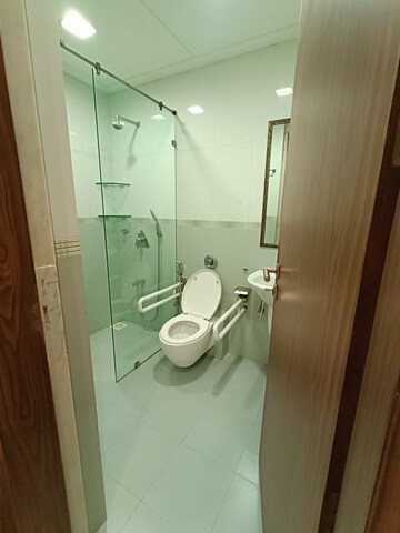 Bathroom in 4 BHK Apartment at Kabir Apartment, Juhu – for Rent