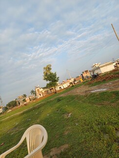Plot For Sale in Dheeraj Nagar