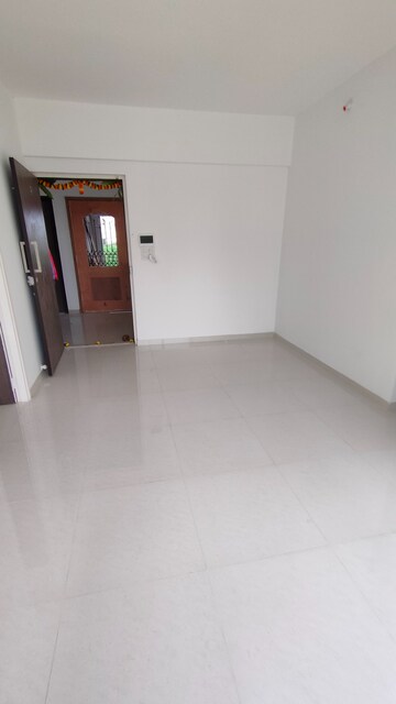 Room in 2 BHK Apartment at Godrej Vihaa, Badlapur East – for Rent
