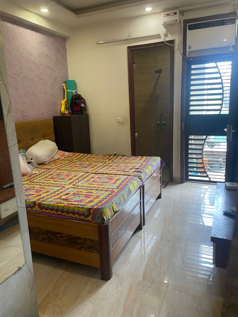 Bedroom, shanti-chs-vasundhara 3 Bedroom 1115 Sq.Ft. Builder Floor In Vasundhara Sector 11 Ghaziabad 9112713
