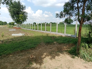  Plot For Sale in Gwalior Road