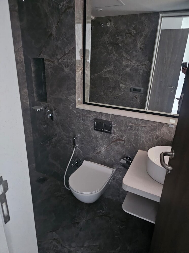Bathroom, nahar-amaryllis-towers-and-plaza 2 Bedroom 557 Sq.Ft. Apartment In Chandivali Mumbai 9112724