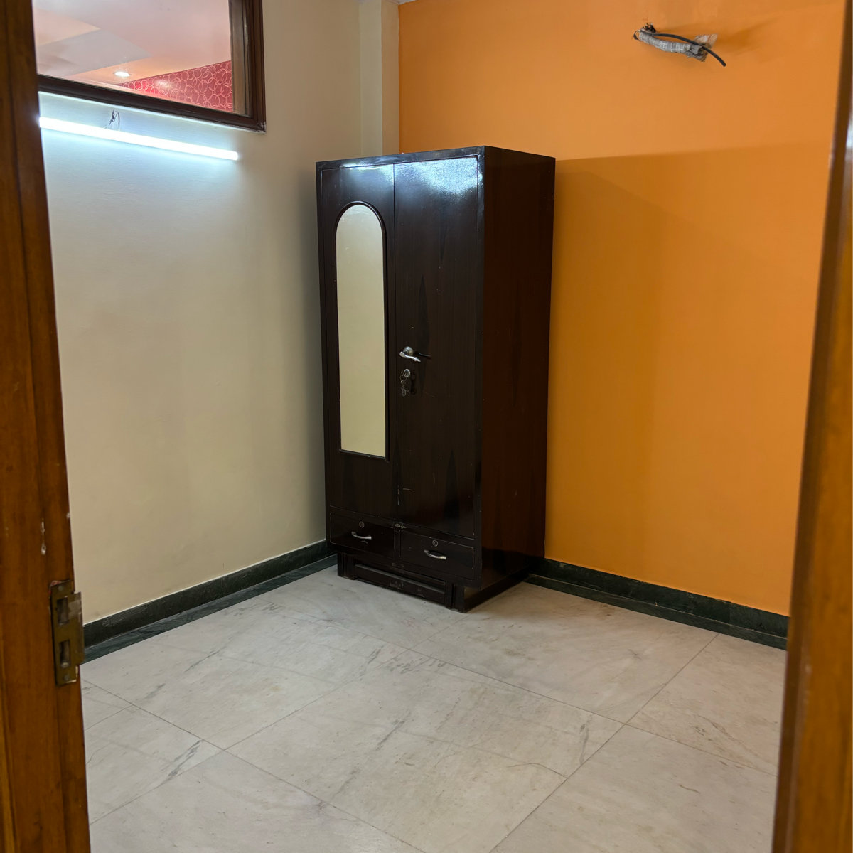 2 BHK Apartment For Rent in C Block Dayanand Colony L