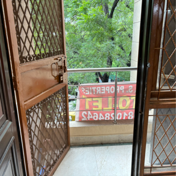 Balcony in 2 BHK Apartment at Dayanand Colony – for Rent