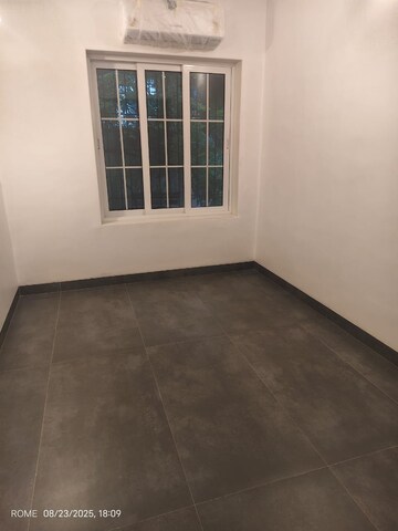 Bedroom in 2 BHK Apartment at Bandra West – for Rent