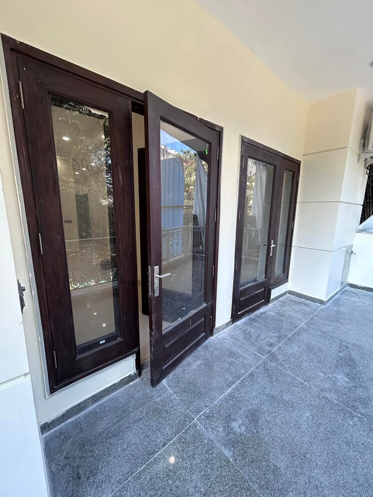 Other, shivalik colony 3 Bedroom 1800 Sq.Ft. Apartment In Shivalik Colony Delhi 9112787