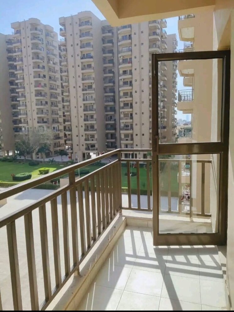 Balcony, ardee-city-palm-grove-heights 3 Bedroom 2035 Sq.Ft. Apartment In Sector 52 Gurgaon 9112842