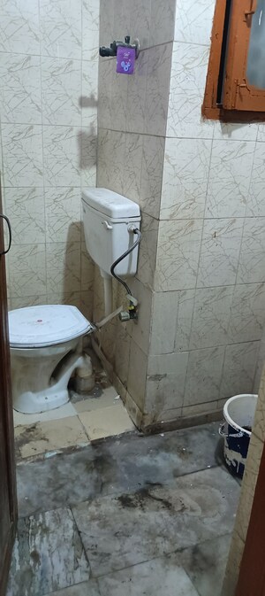Bathroom in 1 BHK Builder Floor at Vaishali Sector 4 – for Sale