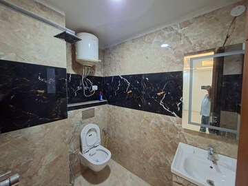 Team Area in 3 BHK Builder Floor at Palm Residency Chhatarpur, Chattarpur – for Rent