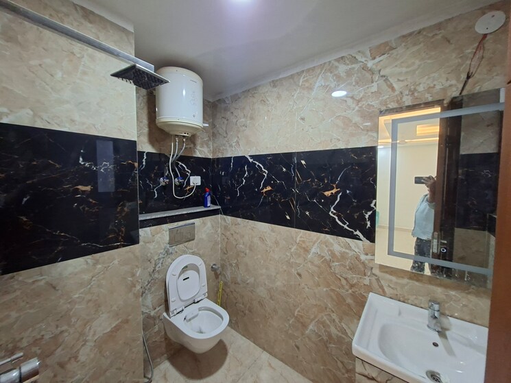 Team Area, palm-residency-chhatarpur 3 Bedroom 1300 Sq.Ft. Builder Floor In Chattarpur Delhi 9112853