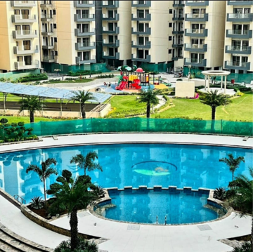 Swimming Pool in 4 BHK Apartment at Azeagaia Botanica, Vrindavan Yojna – for Sale
