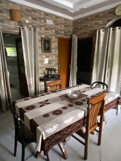 3 BHK + Servant Room Apartment For Sale in Boutique Residential Apartments A-7 1
