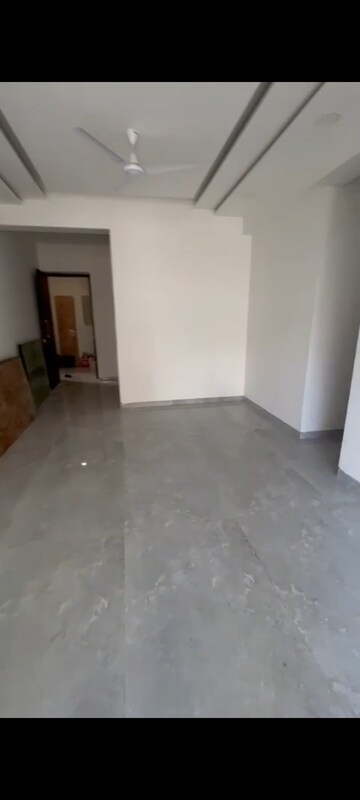 Room in 3 BHK Apartment at Fortune Mignas, Agripada – for Rent