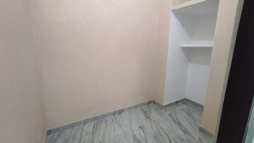 Room in 2 BHK Independent House at Alambagh – for Rent
