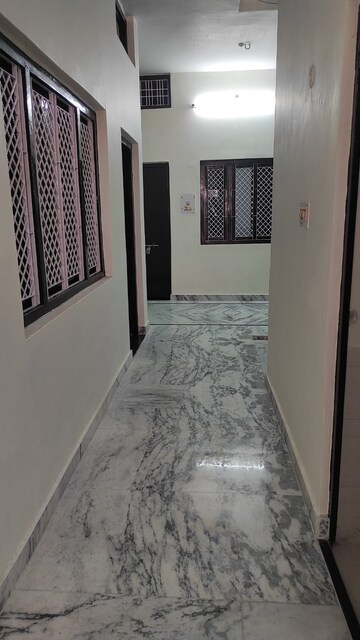 Bedroom in 2 BHK Independent House at Alambagh – for Rent