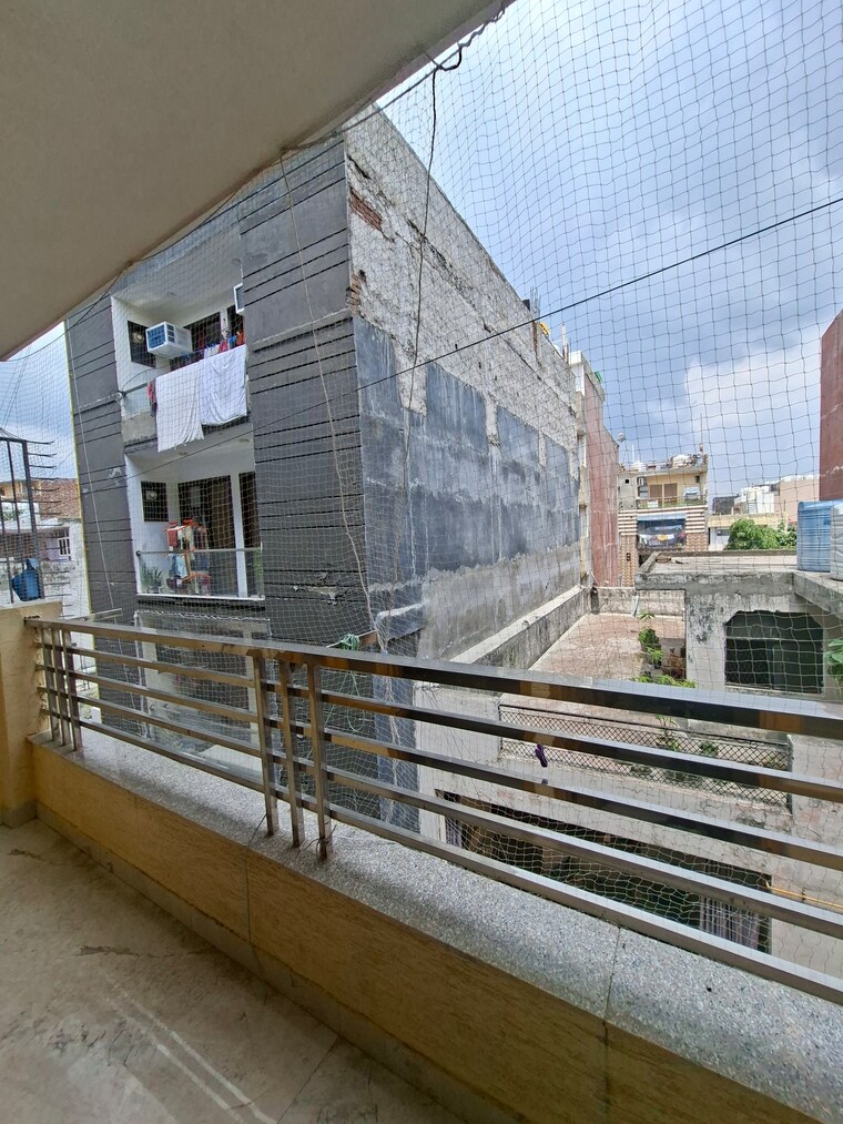 Balcony, chattarpur 2 Bedroom 900 Sq.Ft. Builder Floor In Chattarpur Delhi 9112870