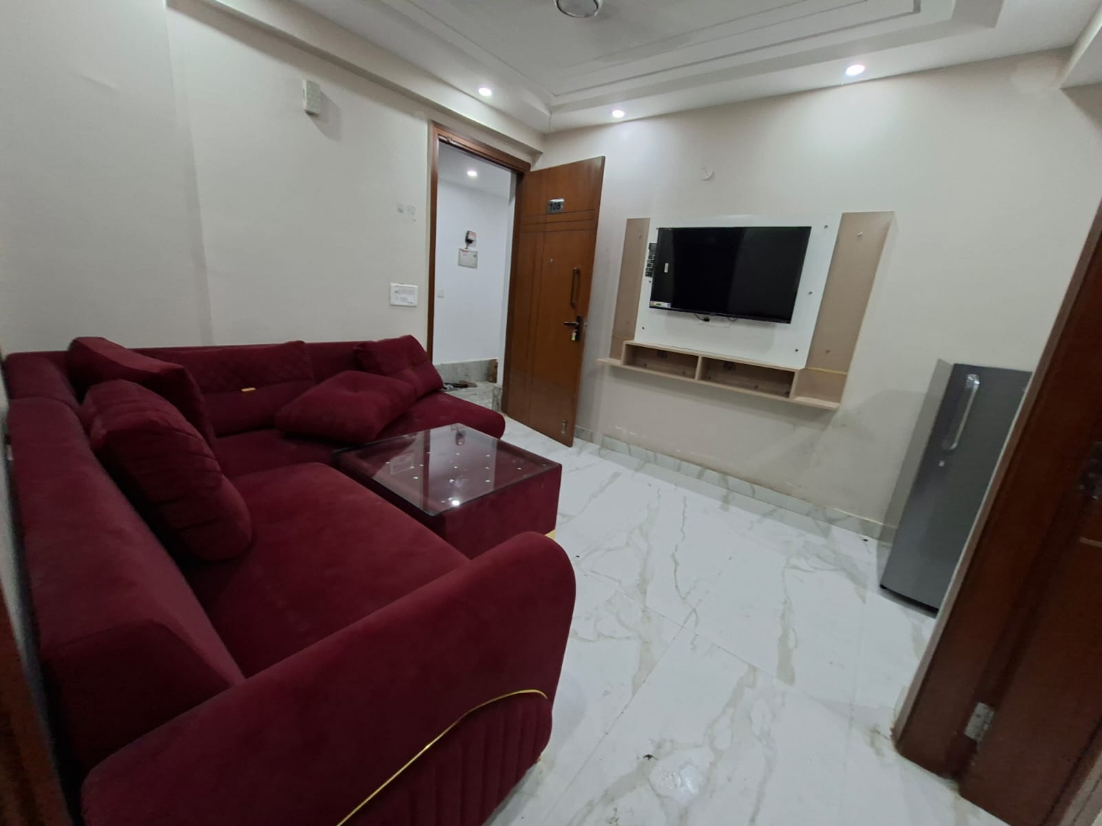1 BHK + Pooja Room Apartment For Rent in Palm Residency Chhatarpur