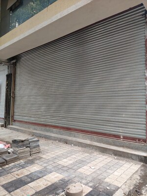 Room in  Showroom at Dadar West – for Sale