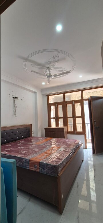 Bedroom in 3 BHK Apartment at Palm Residency Chhatarpur, Chattarpur – for Rent