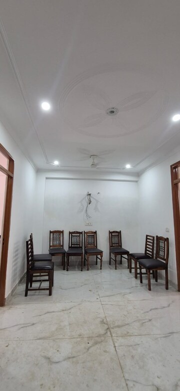 Building Lobby in 3 BHK Apartment at Palm Residency Chhatarpur, Chattarpur – for Rent