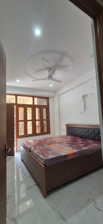 Bedroom in 3 BHK Apartment at Palm Residency Chhatarpur, Chattarpur – for Rent
