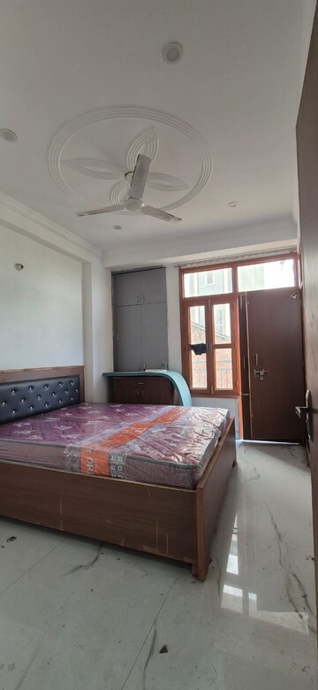 Bedroom in 3 BHK Apartment at Palm Residency Chhatarpur, Chattarpur – for Rent